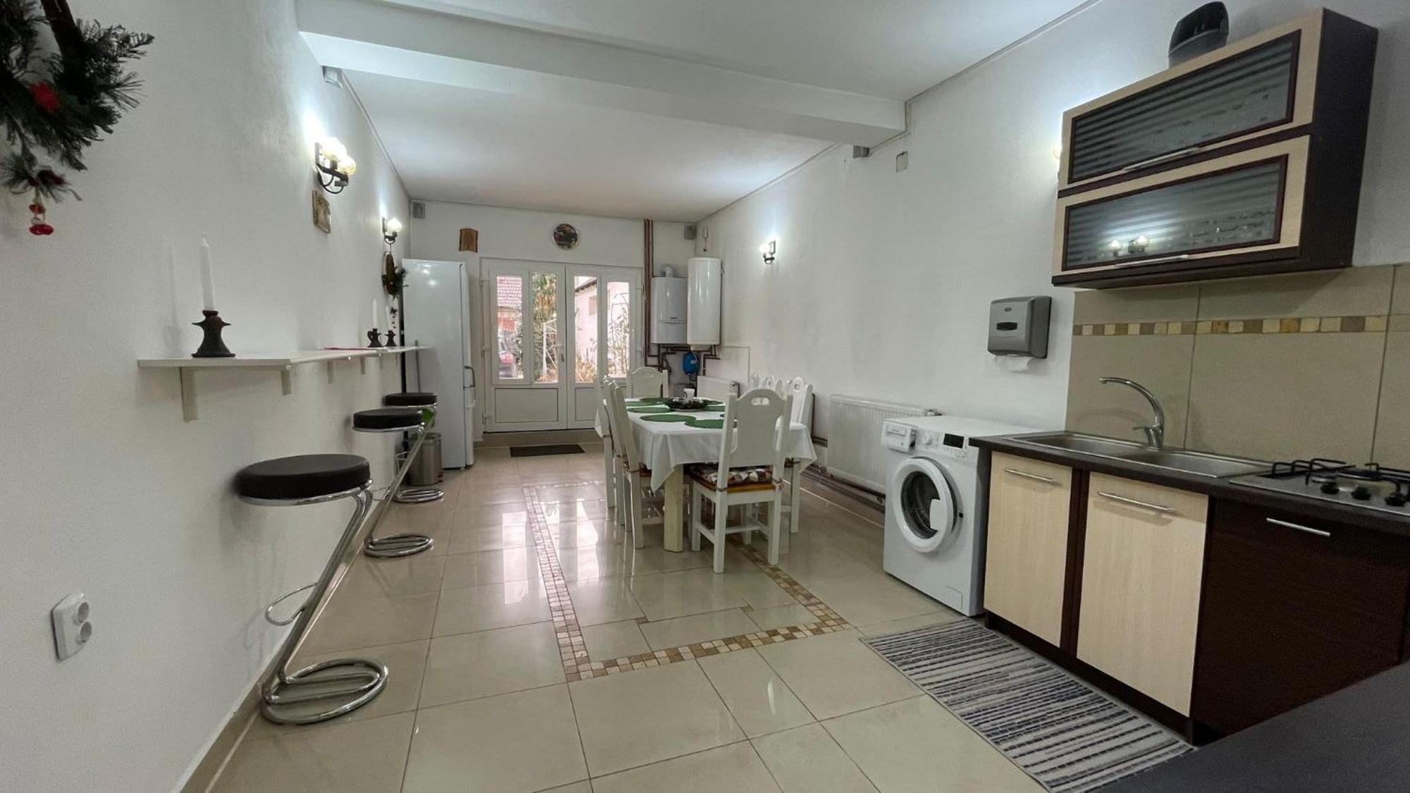דירות Zărneşti Casa Nicoladis מראה חיצוני תמונה
