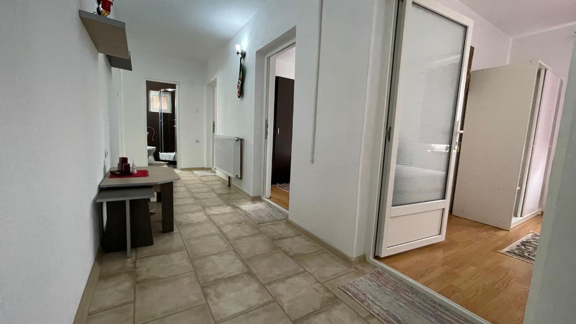 דירות Zărneşti Casa Nicoladis מראה חיצוני תמונה